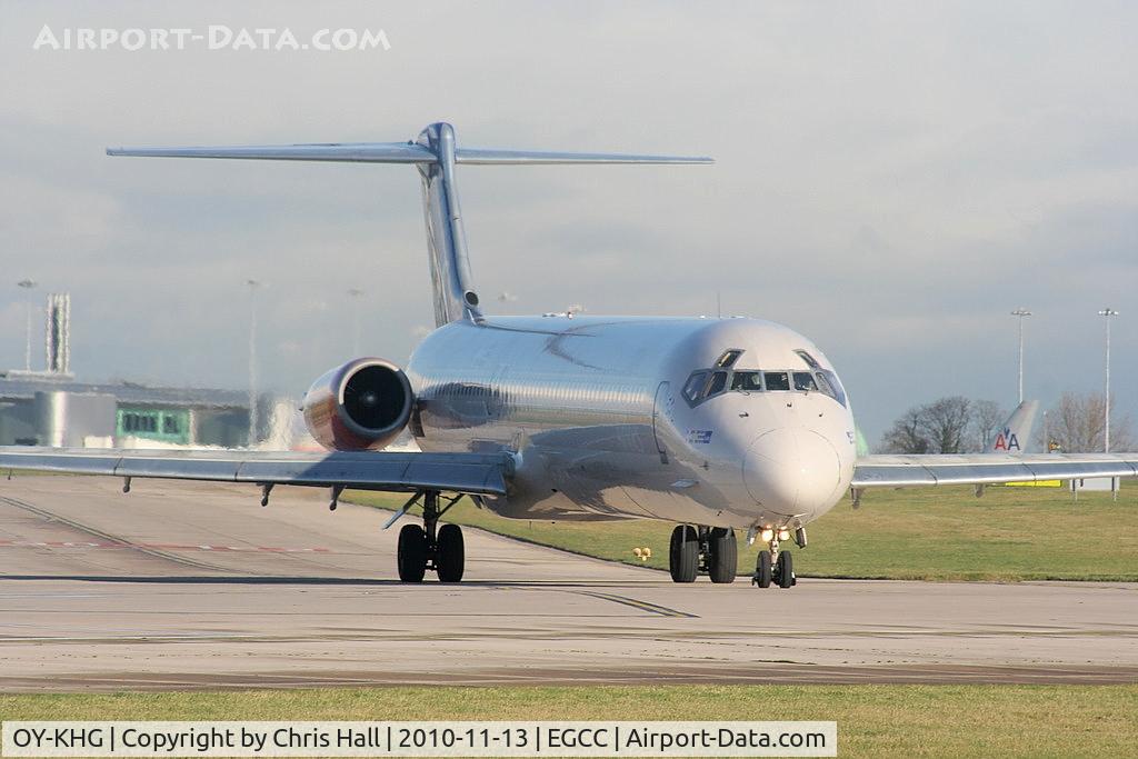 OY-KHG, 1988 McDonnell Douglas MD-82 (DC-9-82) C/N 49613, Scandinavian MD-82 taxing to the RW23L threshold