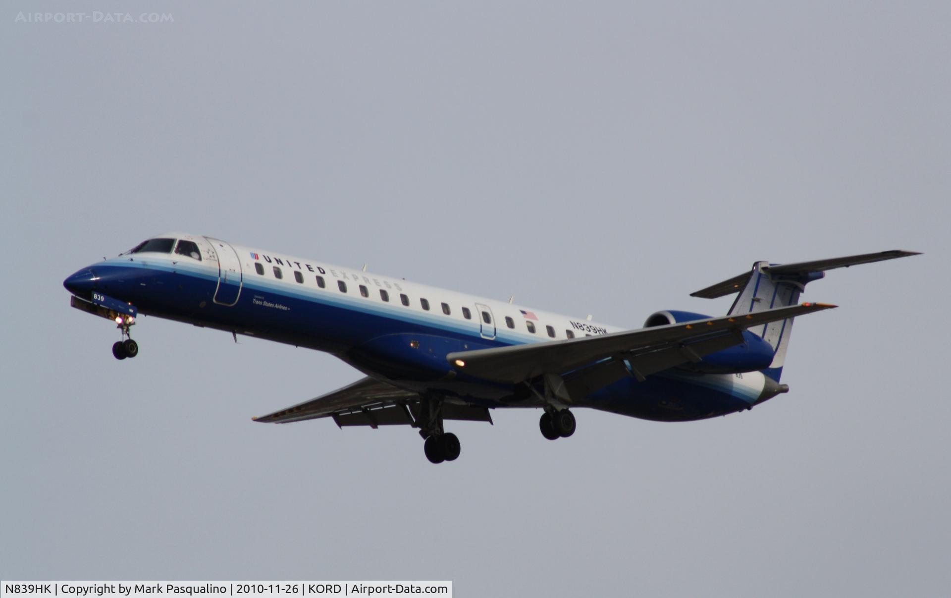 N839HK, 2004 Embraer ERJ-145LR (EMB-145LR) C/N 14500829, EMB-145LR