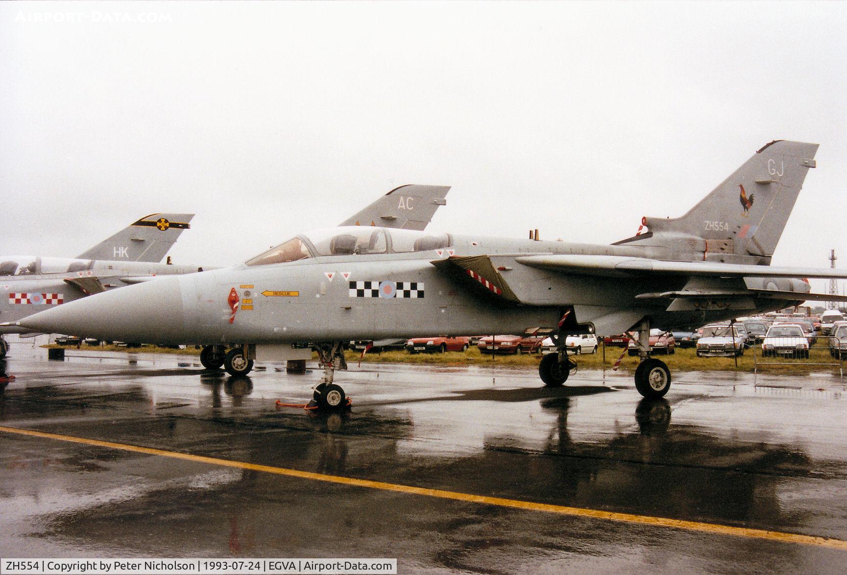 ZH554, Panavia Tornado F.3 C/N 924/AT046/2193, Tornado F.3, callsign Export, of 43 Squadron based at RAF Leuchars on display at the 1993 Intnl Air Tattoo at RAF Fairford.