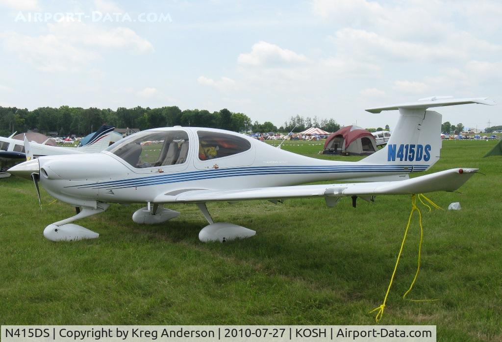 N415DS, 2004 Diamond DA-40 Diamond Star C/N 40.430, EAA AirVenture 2010