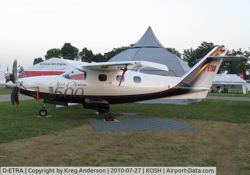 D-ETRA, Extra EA-500 C/N 002, EAA AirVenture 2010