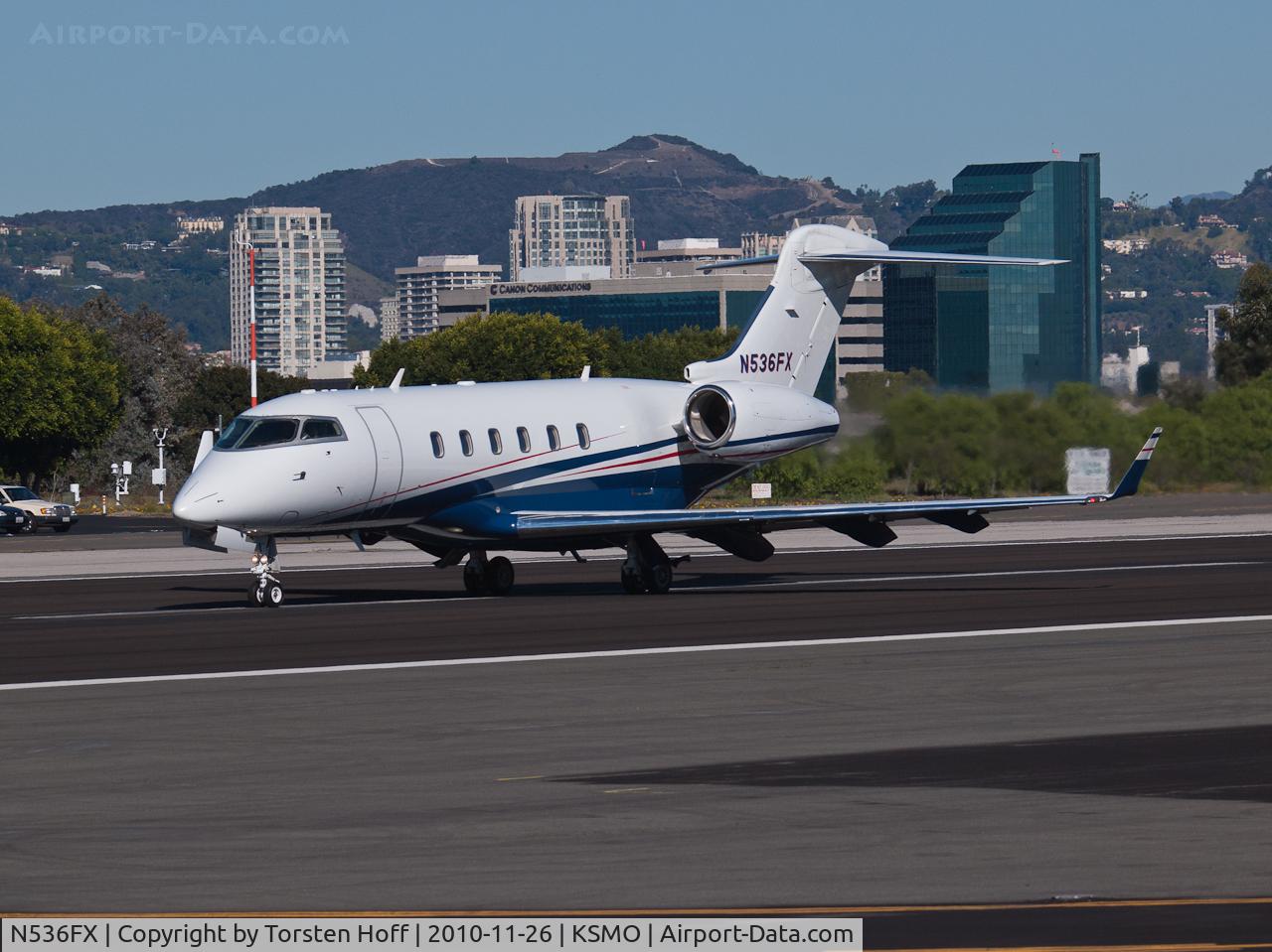 N536FX, 2007 Bombardier Challenger 300 (BD-100-1A10) C/N 20171, N536FX departing from RWY 21
