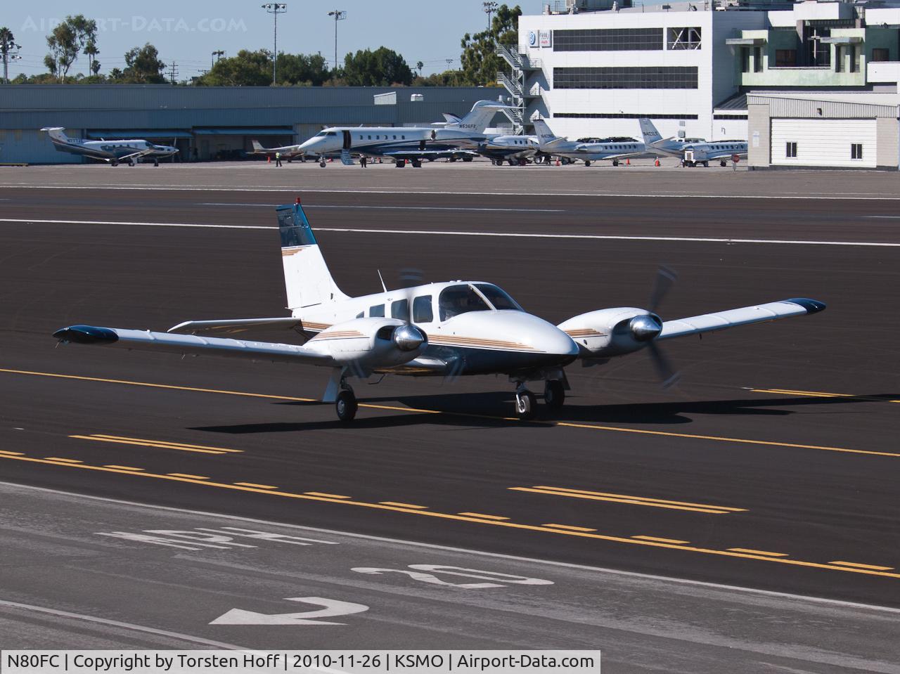 N80FC, 1980 Piper PA-34-200T Seneca II C/N 34-8070183, N80FC taxiing