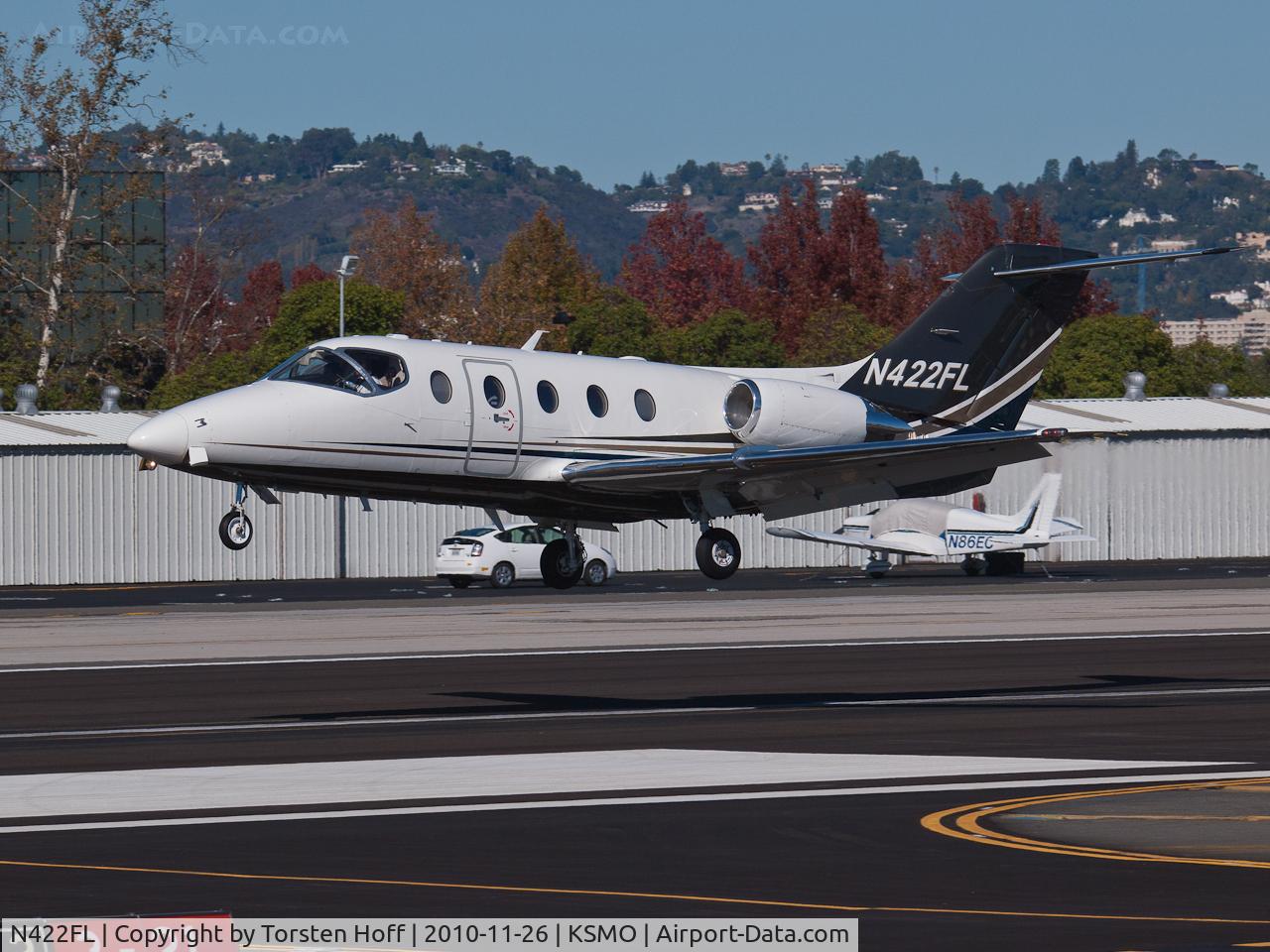 N422FL, Raytheon Aircraft Company 400A C/N RK-346, N422FL arriving on RWY 21
