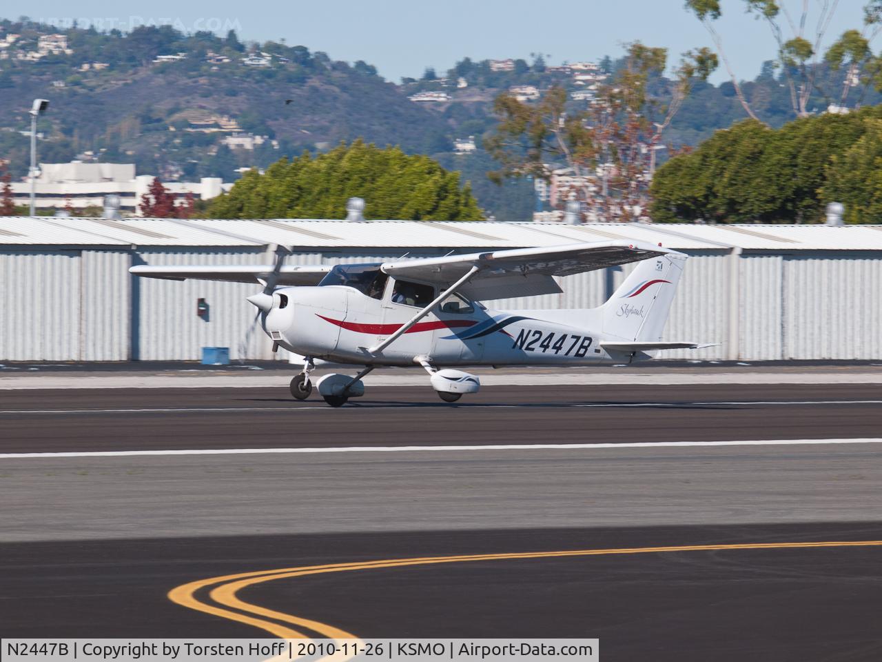 N2447B, 1999 Cessna 172R C/N 17280801, N2447B arriving on RWY 21
