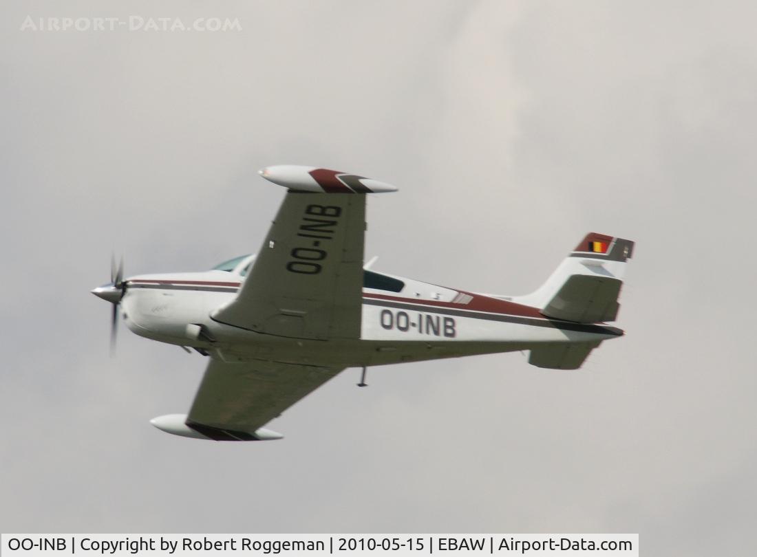 OO-INB, 1990 Beech F33A Bonanza C/N CE-1438, Departing