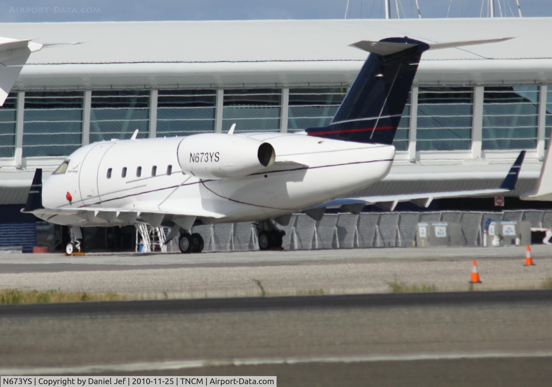 N673YS, 1982 Canadair Challenger 600S (CL-600-1A11) C/N 1073, N673YS park on the main ramp at TNCM