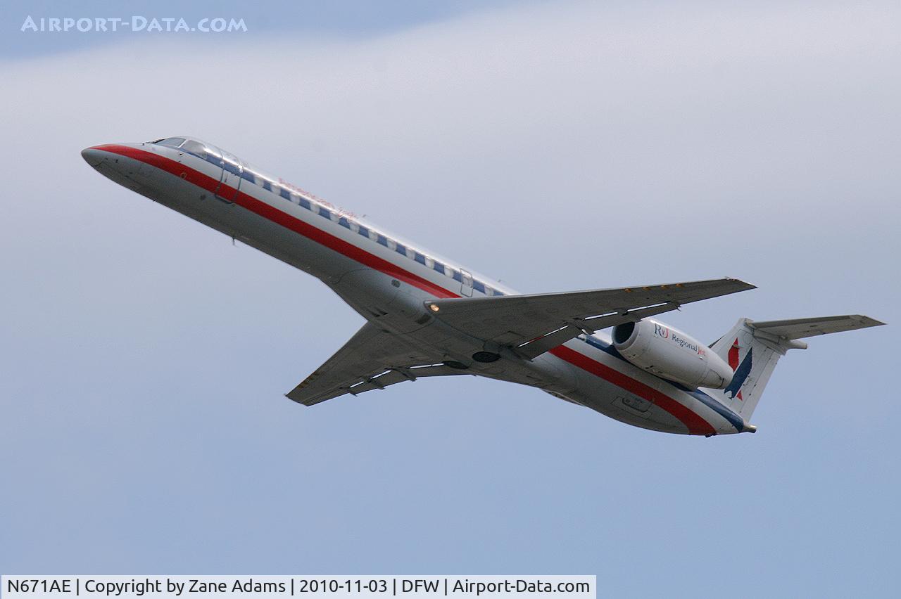 N671AE, 2004 Embraer ERJ-145LR (EMB-145LR) C/N 145793, American Eagle at DFW