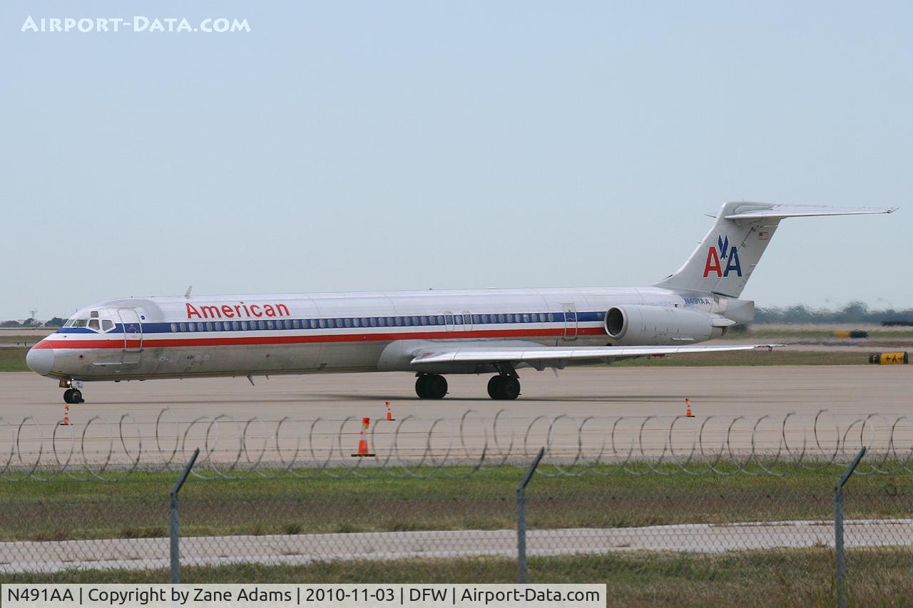 N491AA, 1989 McDonnell Douglas MD-82 (DC-9-82) C/N 49684, American Airlines at DFW