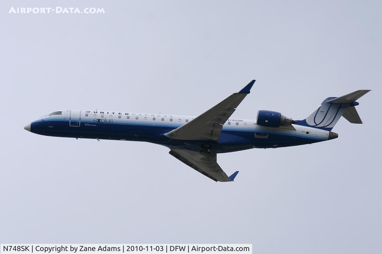 N748SK, 2005 Bombardier CRJ-700 (CL-600-2C10) Regional Jet C/N 10203, United Express Airlines at DFW