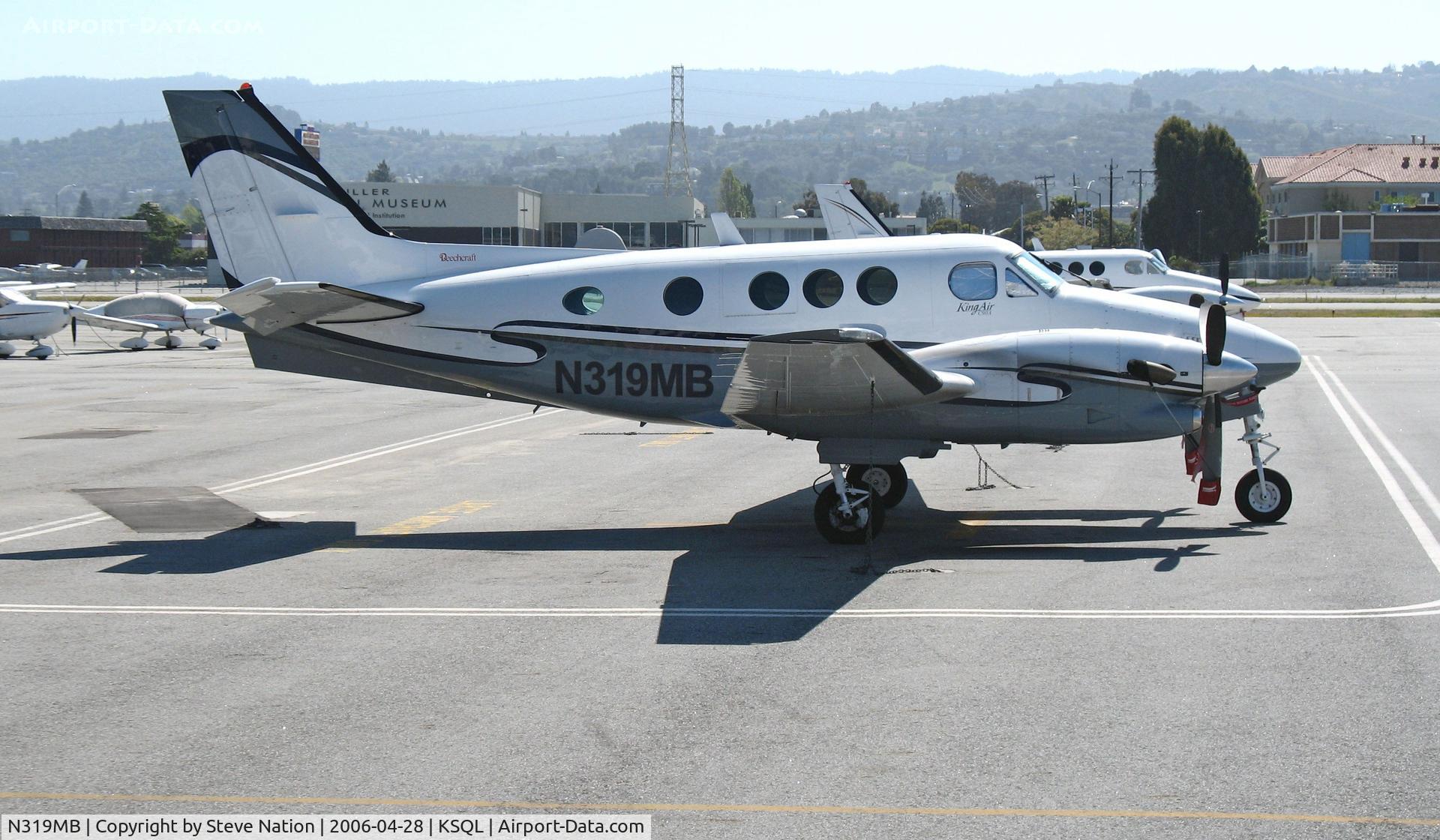 N319MB, 1986 Beech C90A King Air C/N LJ-1126, 1986 Beech C90A KIng Air in from Hawthorne, CA @ San Carlos, CA
