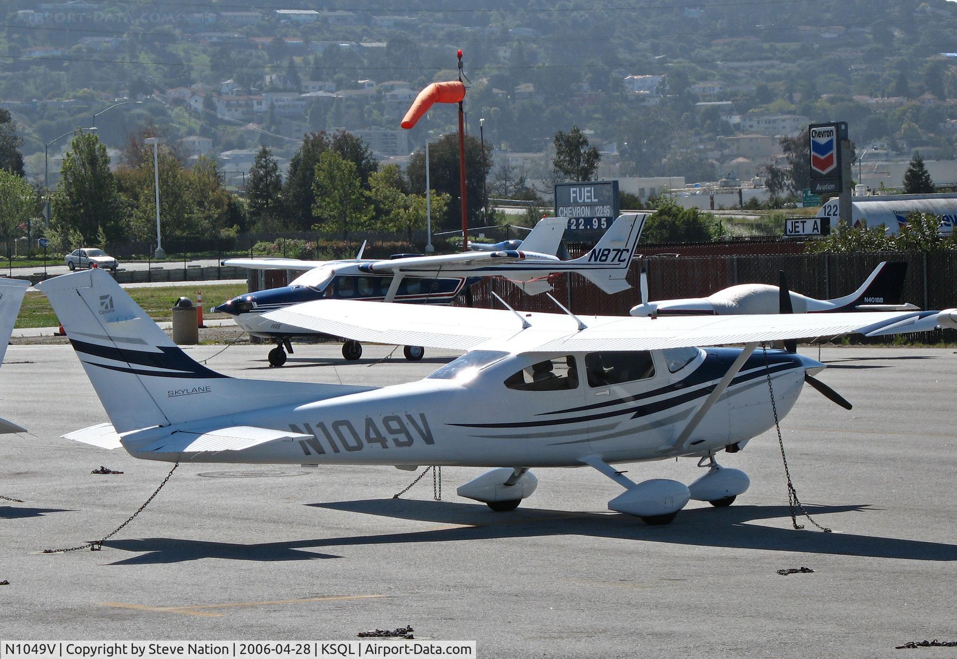 N1049V, 2005 Cessna 182T Skylane C/N 18281568, 2005 Cessna 182T on visitors ramp @ San Carlos, CA (Canceled from US Register on Jan 11, 2008; exported to Mexico)