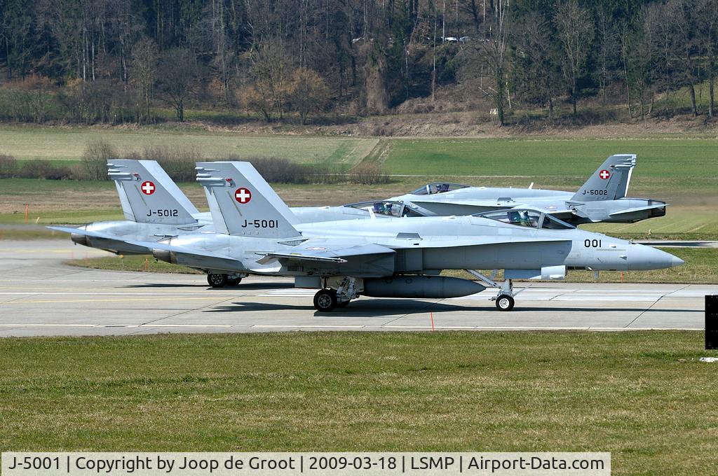 J-5001, 1996 McDonnell Douglas F/A-18C Hornet C/N 1316/SFC001, Former trials aircraft J-5001 has now entered squadron service.