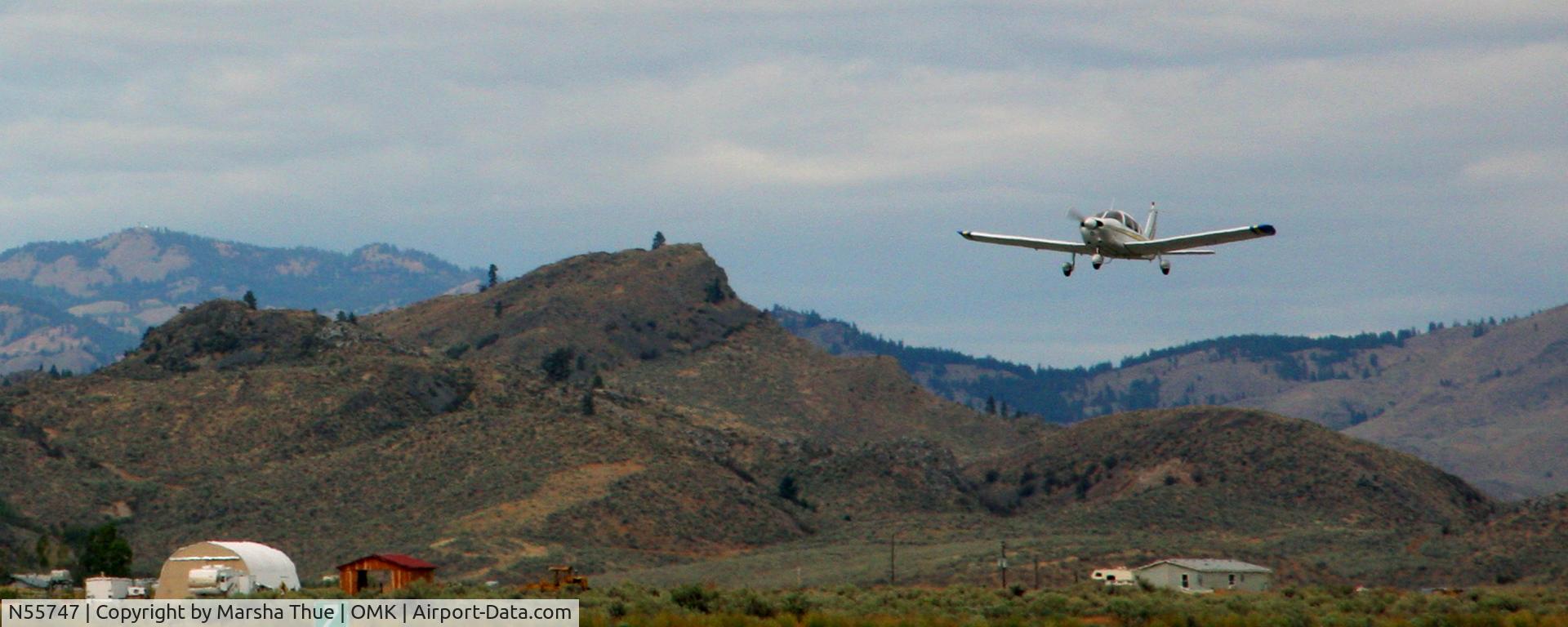 N55747, 1973 Piper PA-28-180 Cherokee C/N 28-7305347, Leaving Omak, 9/6/2010 12:58pm. Cannon EOS 40D.