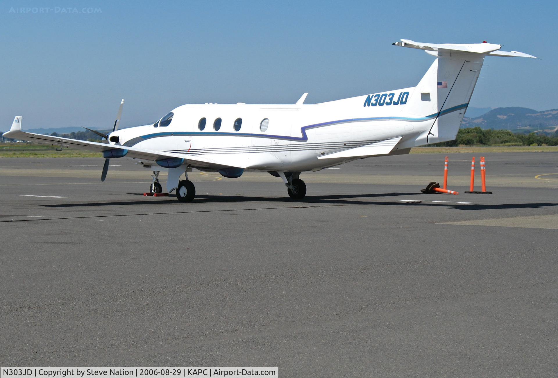 N303JD, 1999 Pilatus PC-12/45 C/N 303, 1999 Pilatus PC-12/45 visiting Napa County Airport, CA