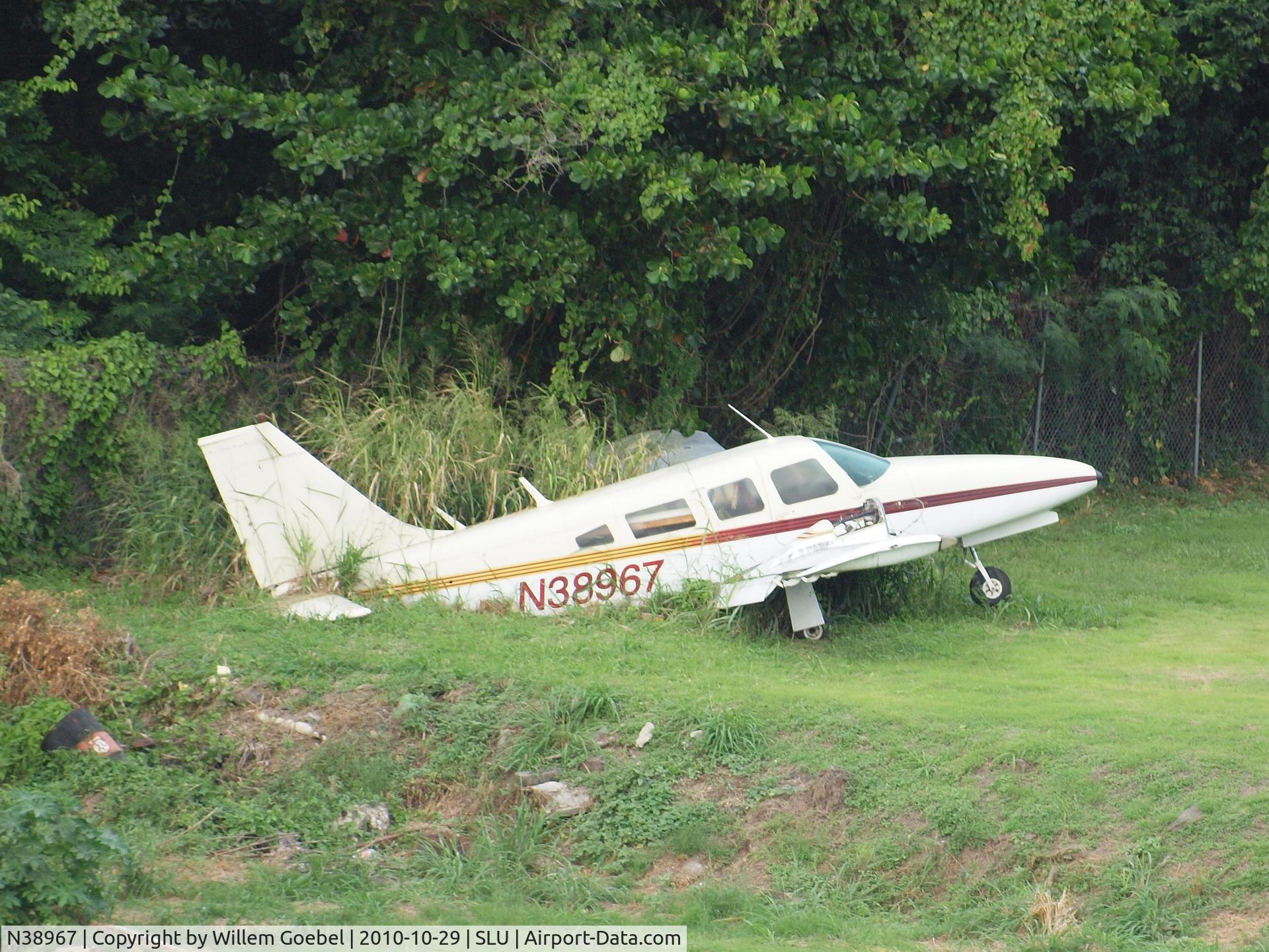 N38967, 1977 Piper PA-34-200T C/N 34-7770355, 