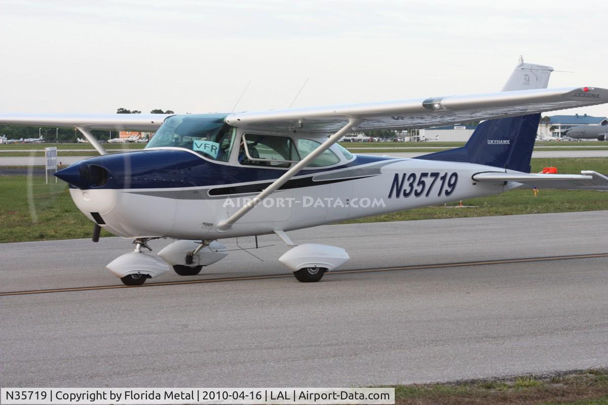 N35719, 1968 Cessna 172I C/N 17256932, C172I