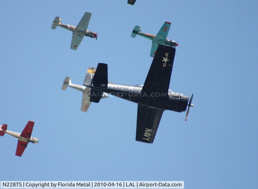 N228TS, 1954 North American T-28D Trojan C/N 200-422, T-28