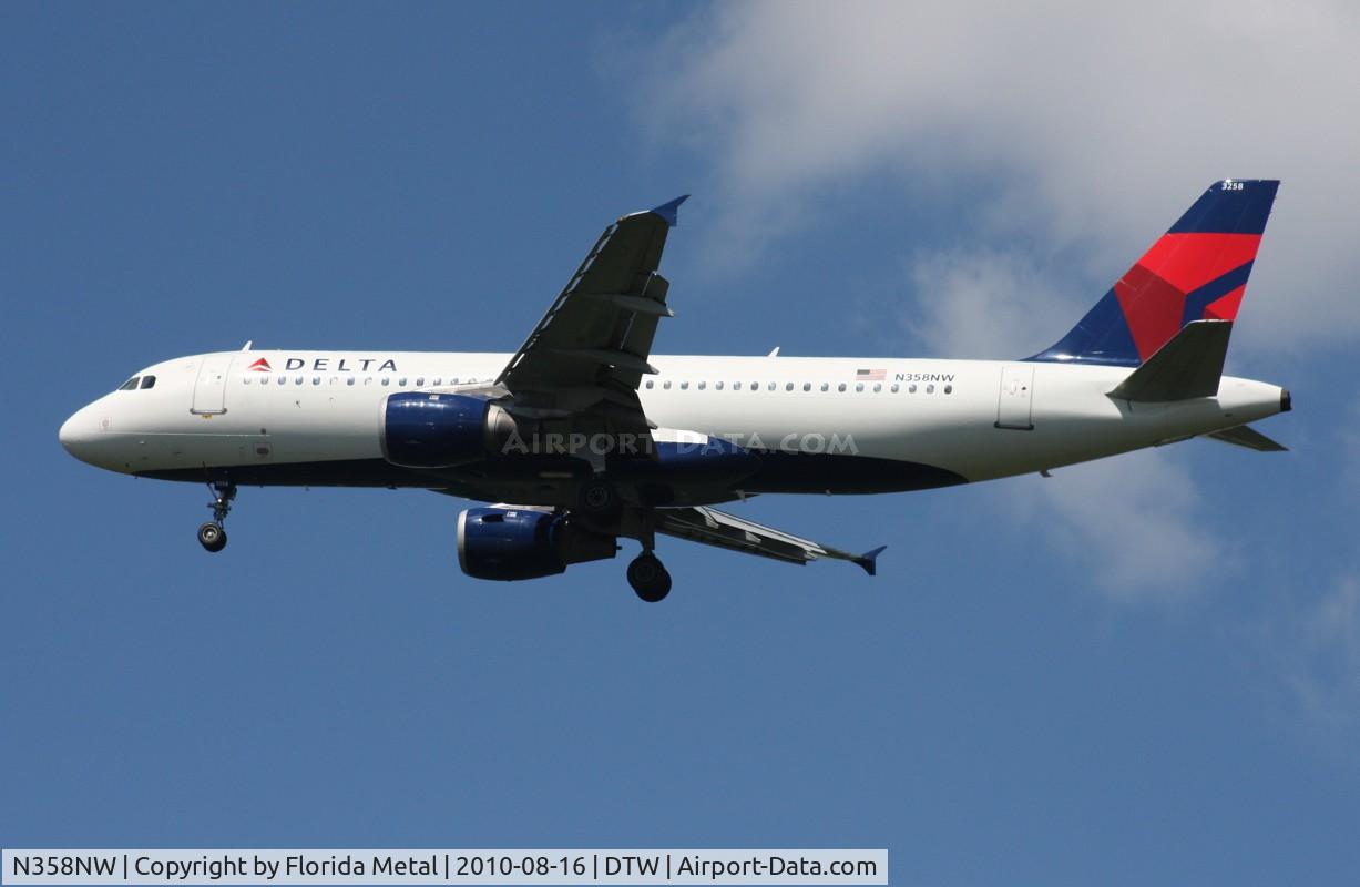 N358NW, 1998 Airbus A320-212 C/N 832, Delta A320