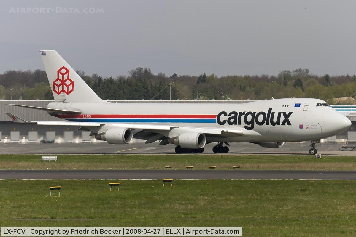 LX-FCV, 1993 Boeing 747-4R7F C/N 25866, taxying to the active