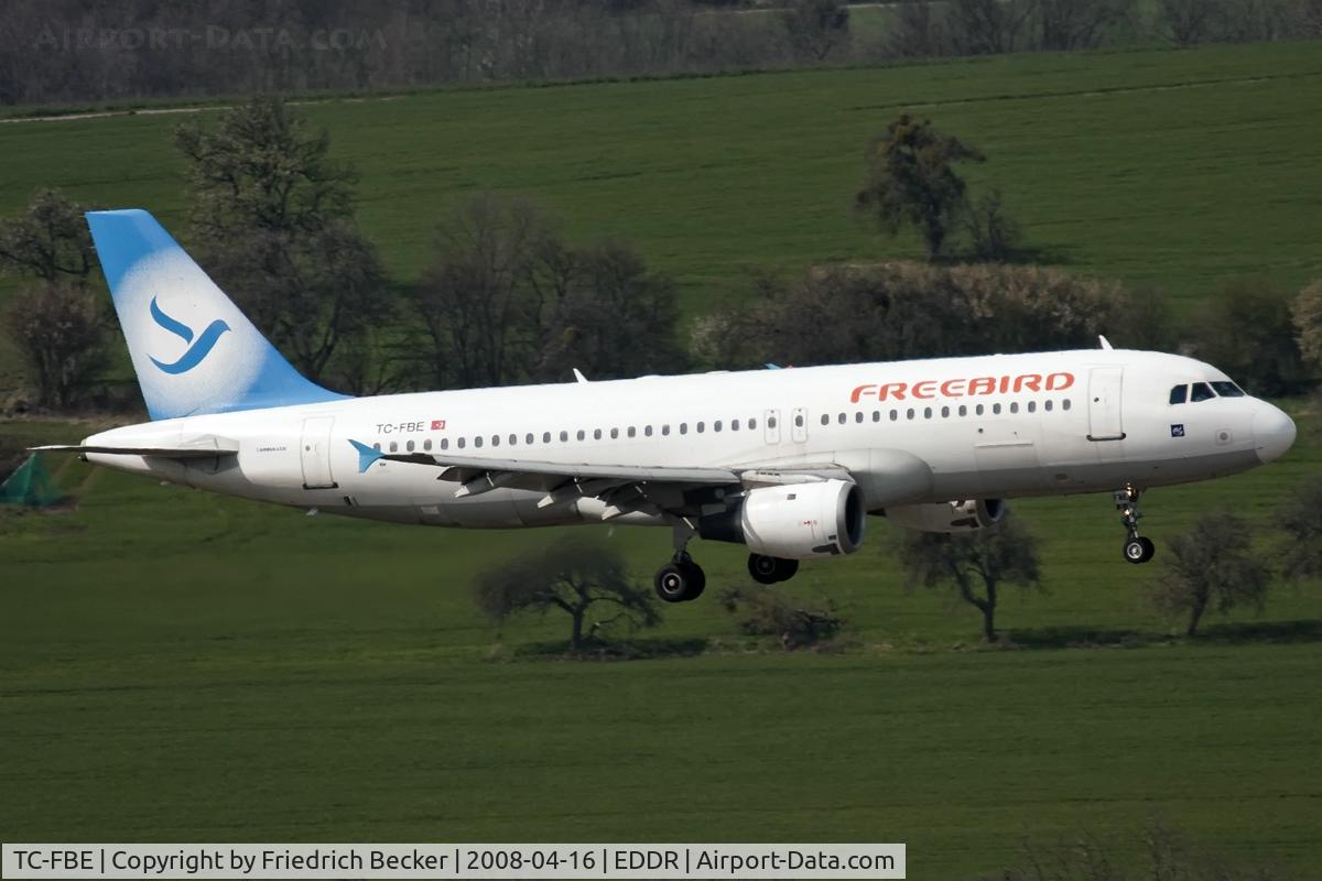 TC-FBE, 1990 Airbus A320-212 C/N 132, on final RW09