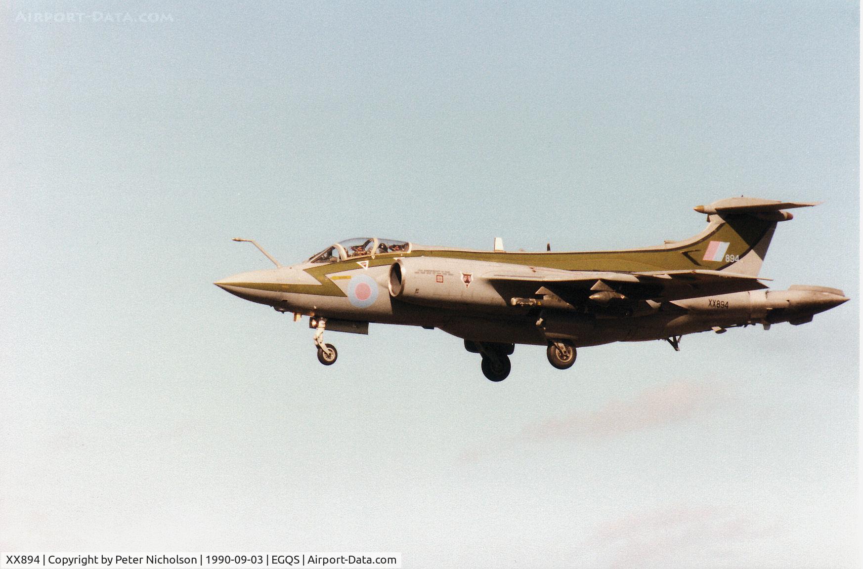 XX894, 1975 Hawker Siddeley Buccaneer S.2B C/N B3-03-74, Buccaneer S.2B of 12 Squadron on final approach to Runway 23 at RAF Lossiemouth in September 1990.