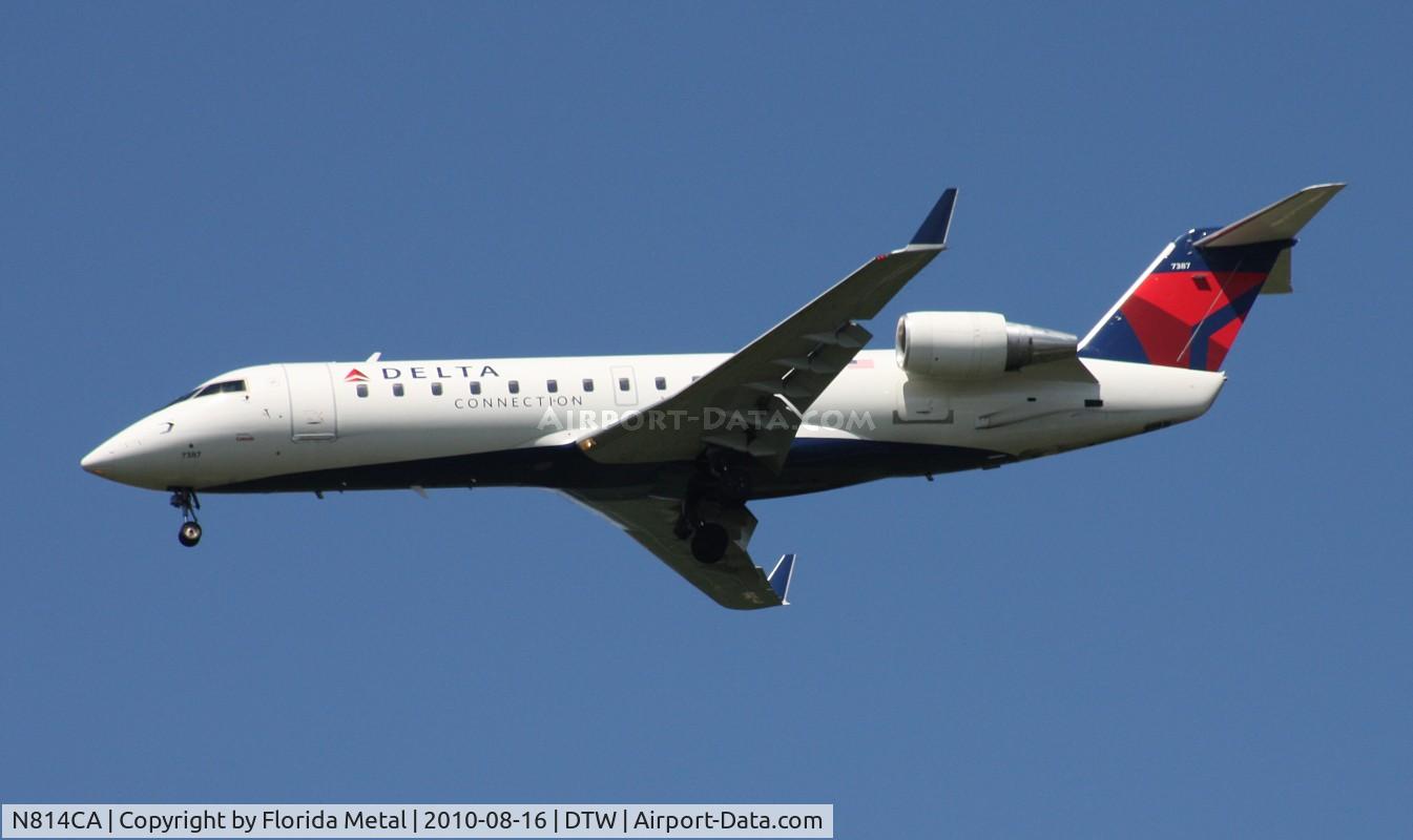 N814CA, 2000 Bombardier CRJ-100ER (CL-600-2B19) C/N 7387, Comair CRJ-200