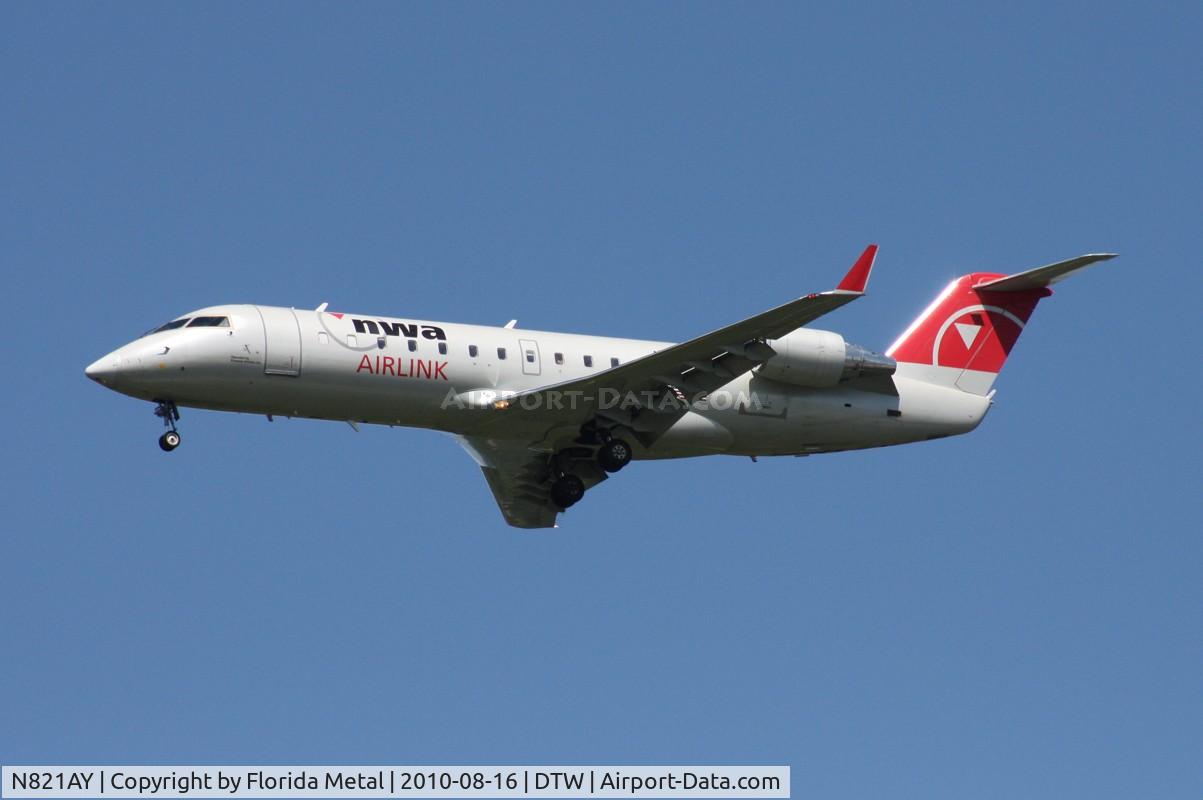 N821AY, 2005 Bombardier CRJ-200LR (CL-600-2B19) C/N 8021, Airlink CRJ-200