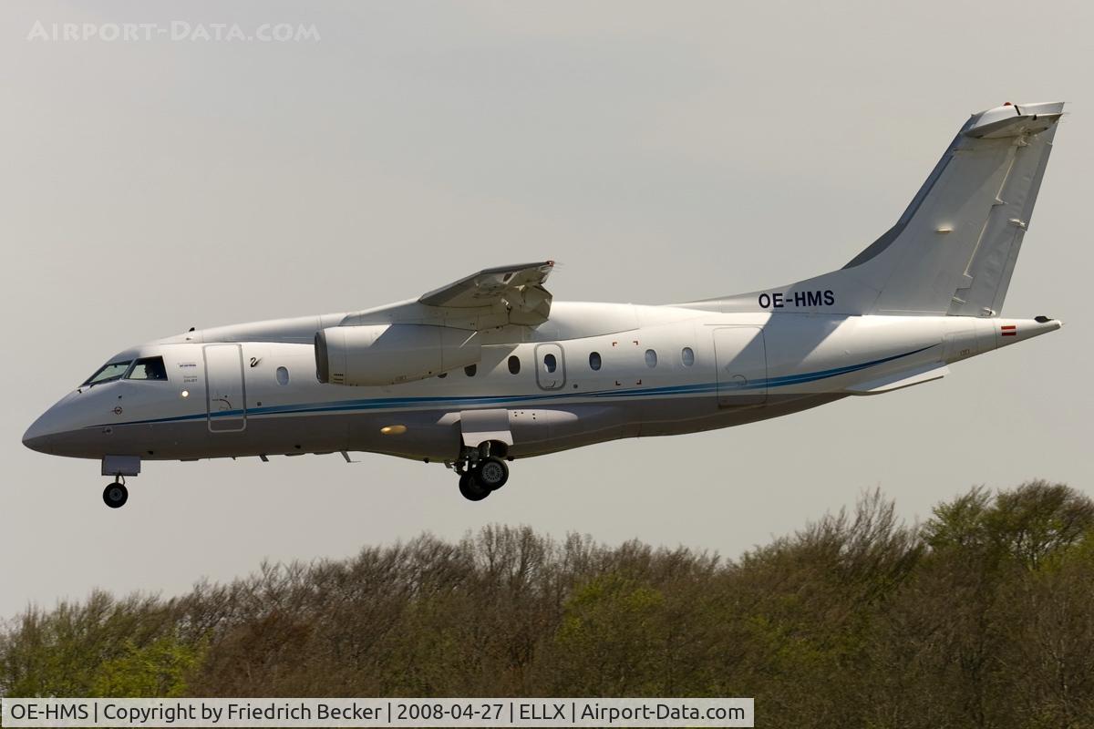 OE-HMS, 1999 Fairchild Dornier 328-300 328JET C/N 3121, short final RW06