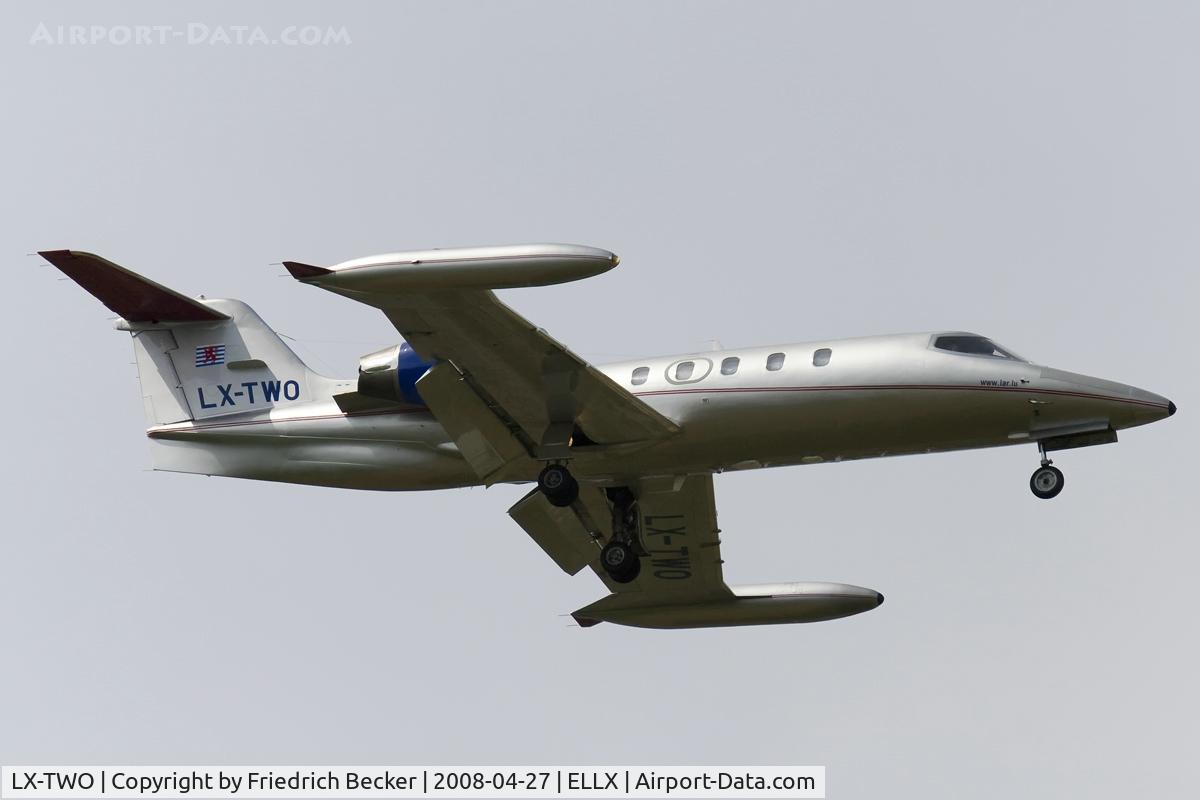 LX-TWO, 1986 Learjet 35A C/N 35-628, Luxembourg Air Rescue Lear 35A on final RW06