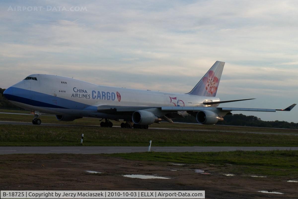 B-18725, 2007 Boeing 747-409F/SCD C/N 30771, B-18725