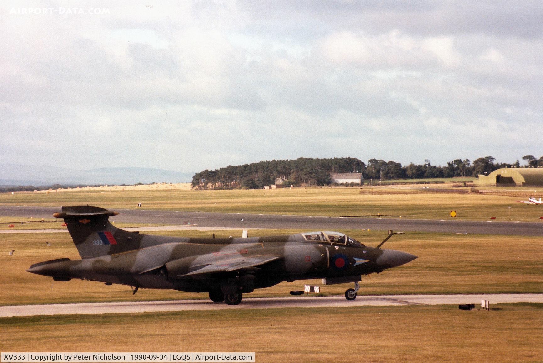 XV333, 1967 Hawker Siddeley Buccaneer S.2B C/N B3-11-66, Buccaneer S.2B of 208 Squadron preparing to join Runway 23 at RAF Lossiemouth in September 1990.