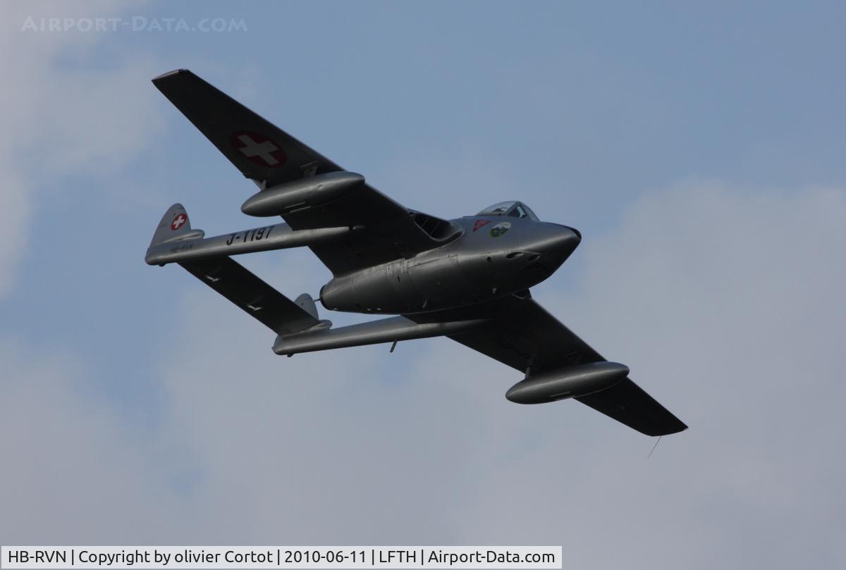 HB-RVN, 1952 De Havilland (FFA) Vampire FB.6 (DH-100) C/N 706, practice the day before Hyeres 2010 airshow