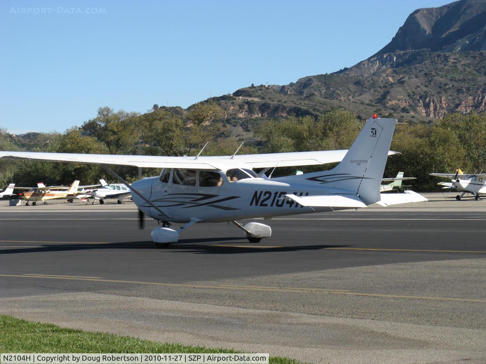 N2104H, 2007 Cessna 172S SP II C/N 172S10432, 2007 Cessna 172S SKYHAWK SP, Lycoming IO-360-L2A 180 Hp, taxi