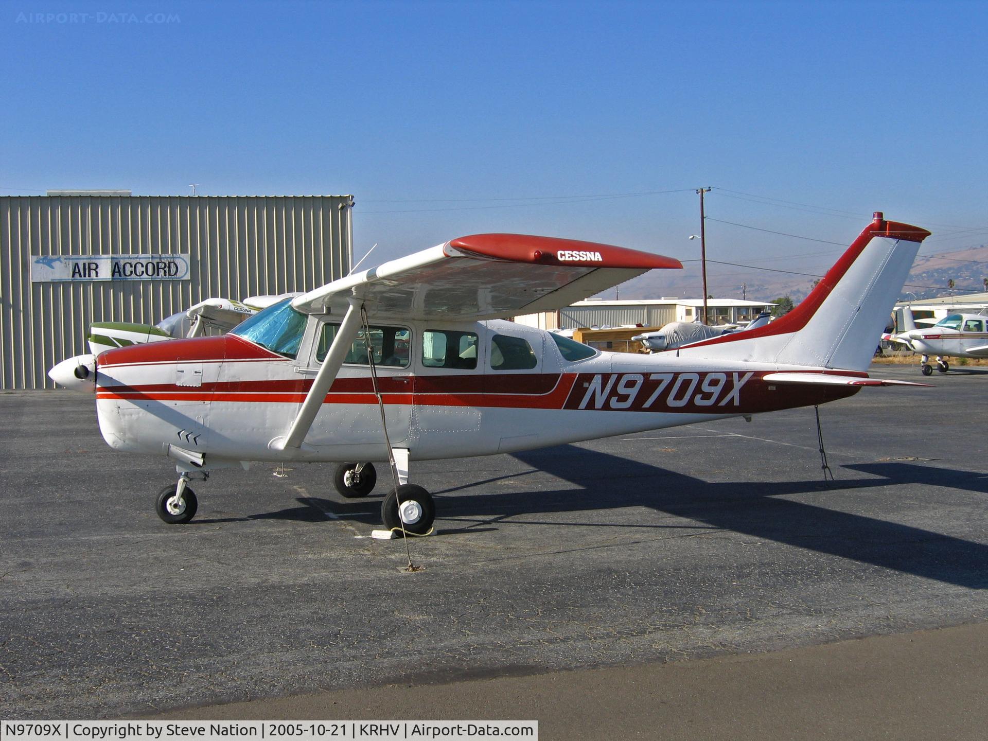 N9709X, 1962 Cessna 210B C/N 21058009, Locally-based and very sharp looking 1962 Cessna 210B in brilliant sunshine @ Reid-Hillview Airport, San Jose, CA (to owner in Burleson,TX by Oct 2010)