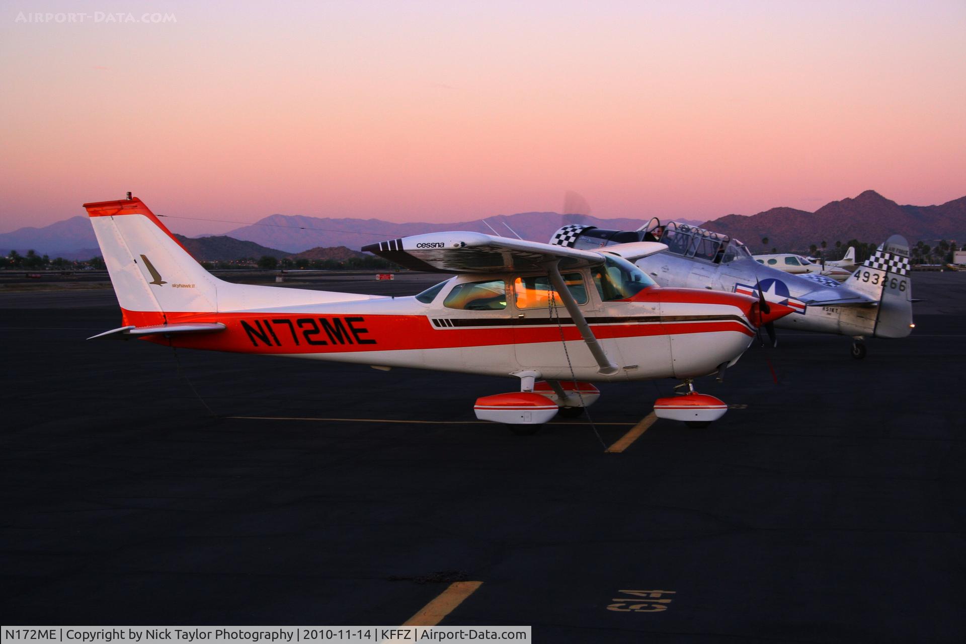 N172ME, 1974 Cessna 172M C/N 17263996, N51KT taxi's out in the background