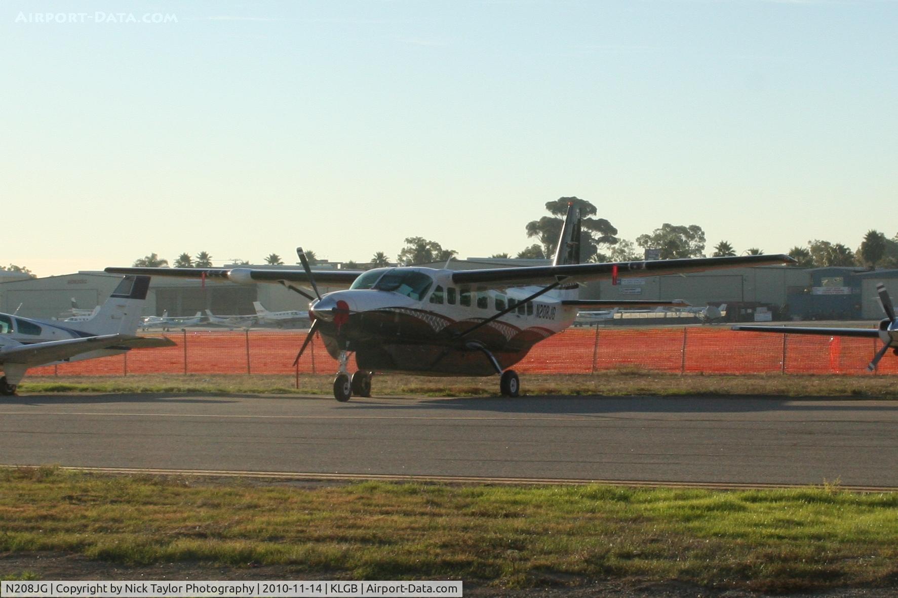 N208JG, 2006 Cessna 208B C/N 208B1232, In town for the AOPA convention