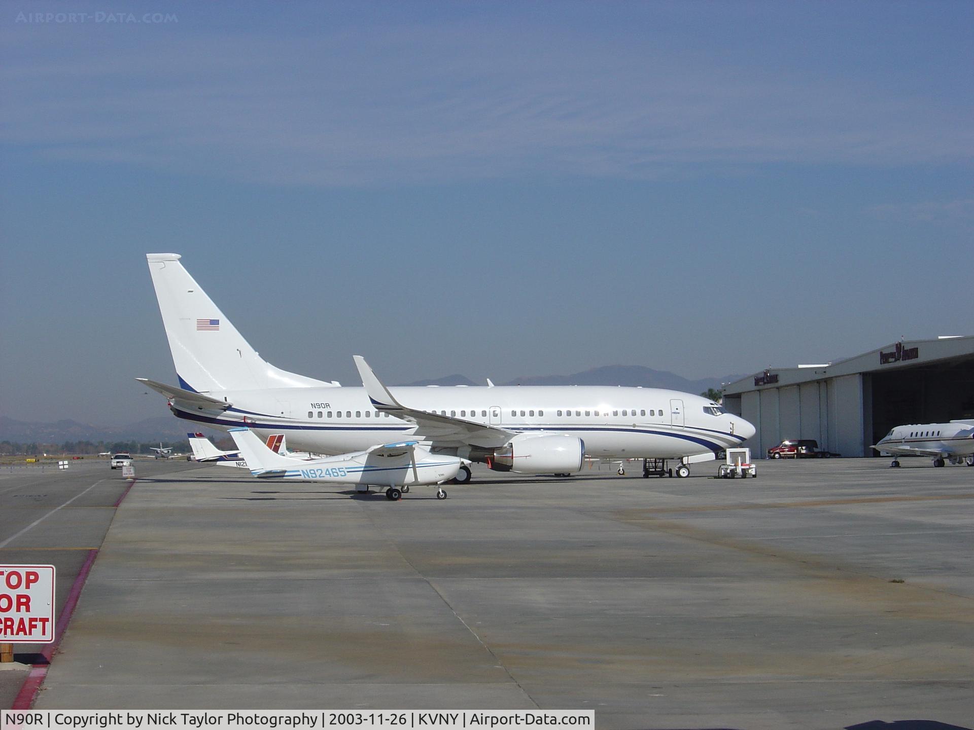 N90R, 2001 Boeing 737-7EL C/N 32775, Parked at VNY with N92465