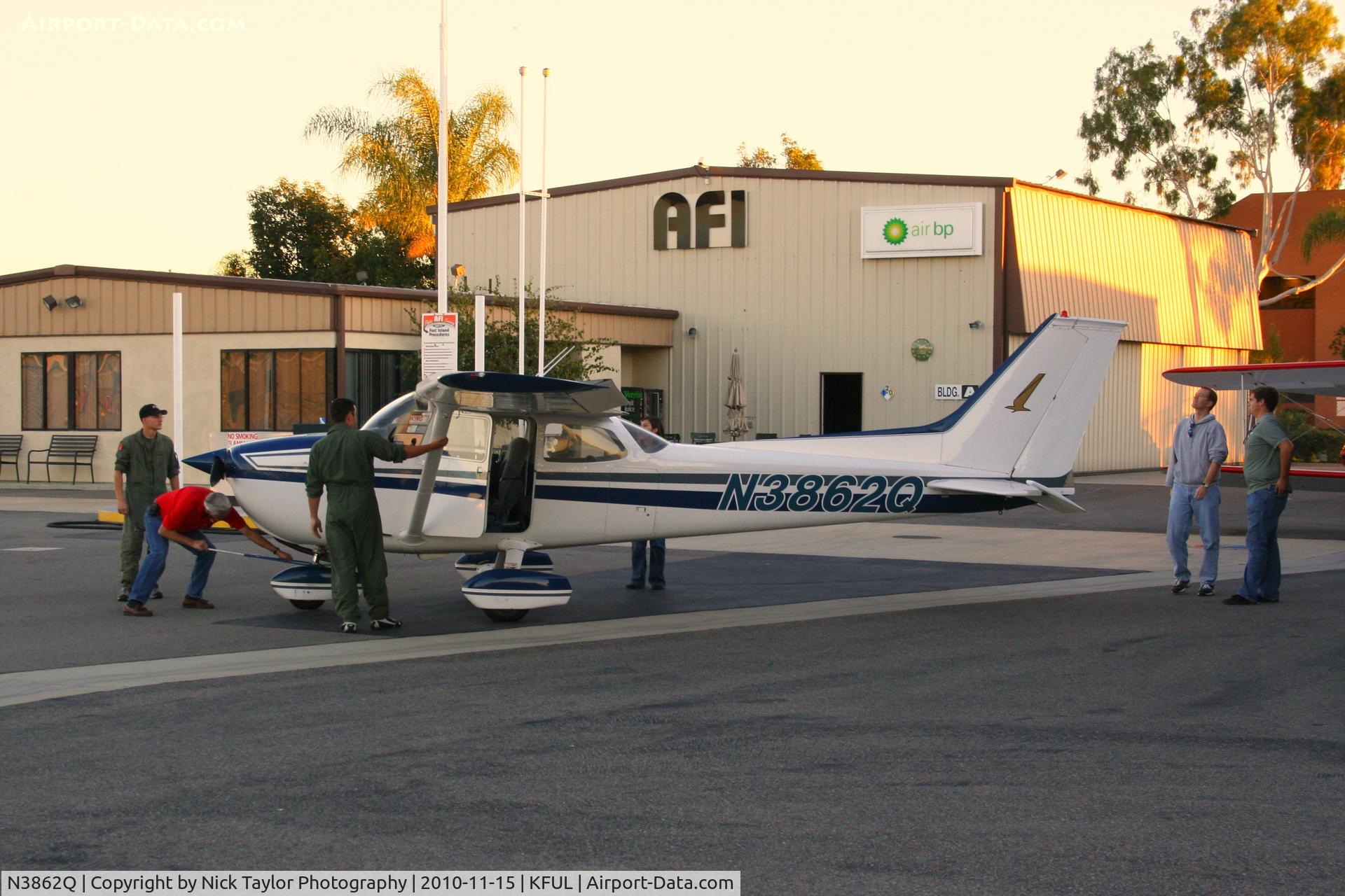 N3862Q, 1971 Cessna 172L C/N 17259962, Pulling the 172 out for a mission