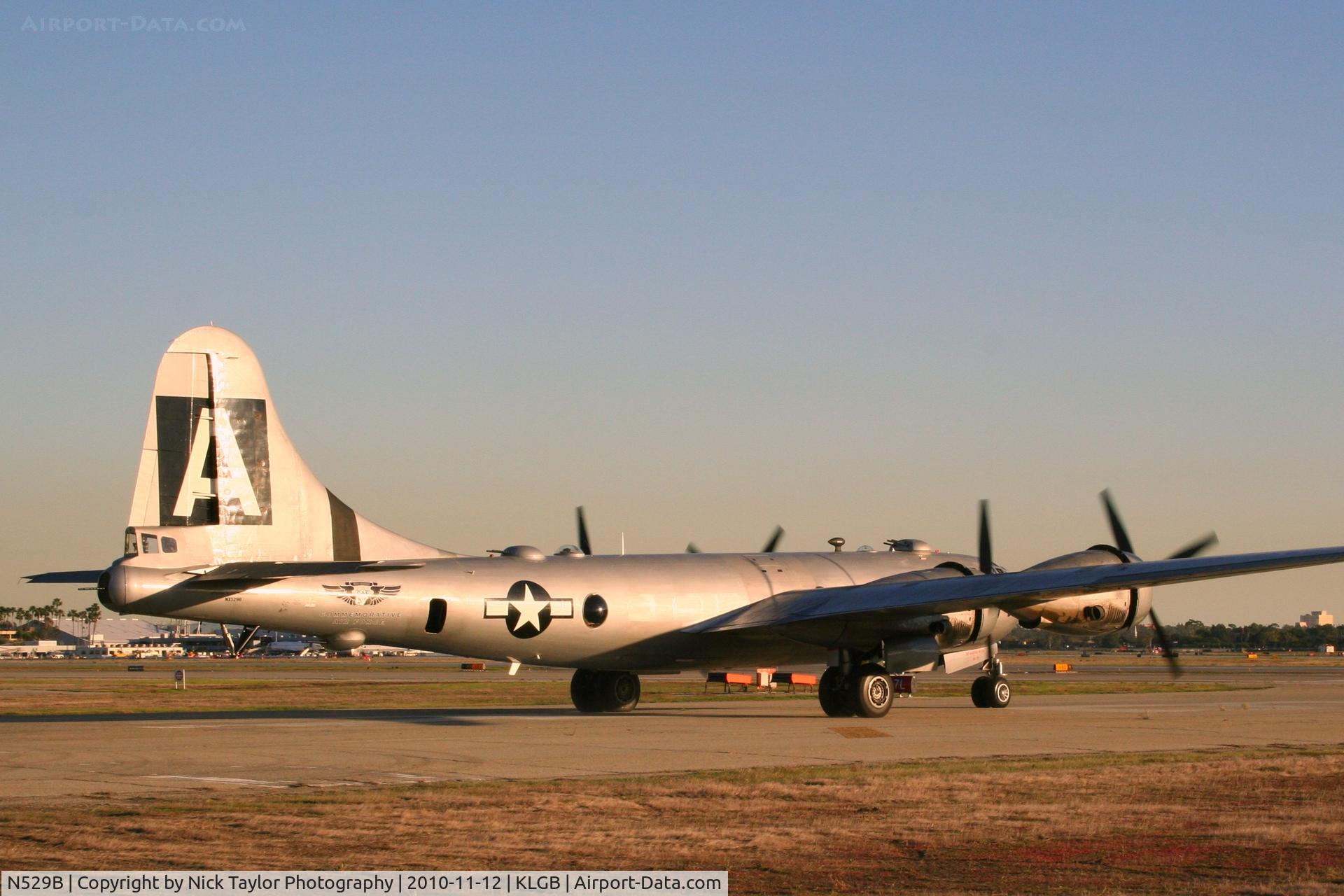 N529B, 1944 Boeing B-29A-60-BN Superfortress C/N 11547, FiFi heading out at the AOPA Airport fest