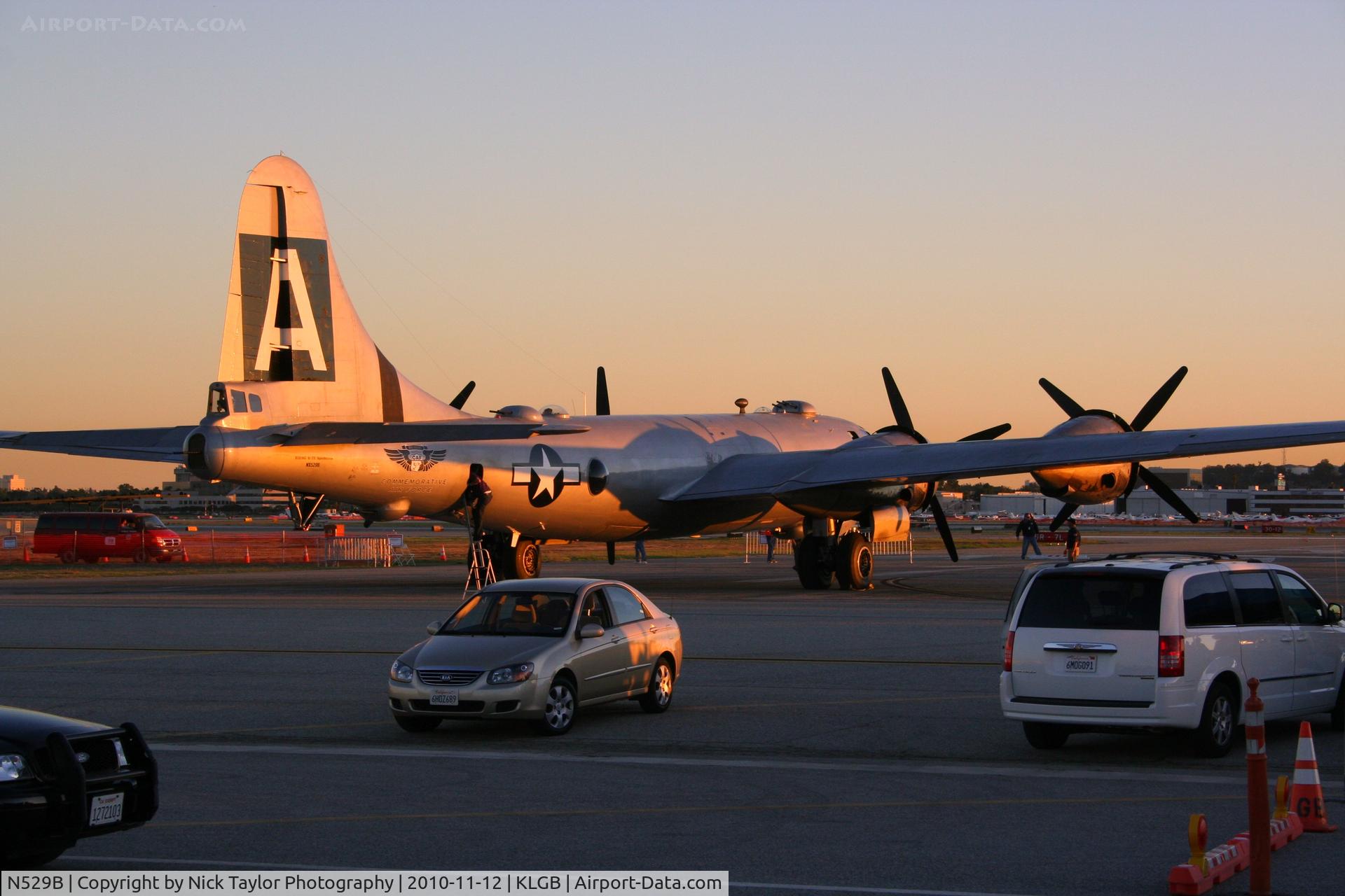 N529B, 1944 Boeing B-29A-60-BN Superfortress C/N 11547, FiFi at sunset AOPA Airport fest