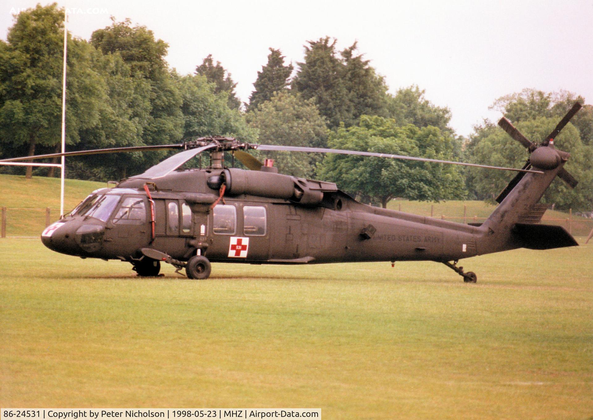 86-24531, 1986 Sikorsky UH-60A Black Hawk C/N 70.1037, UH-60A Blackhawk of the US Army's 45th Medical Company based in Germany on duty at the 1998 RAF Mildenhall Air Fete.