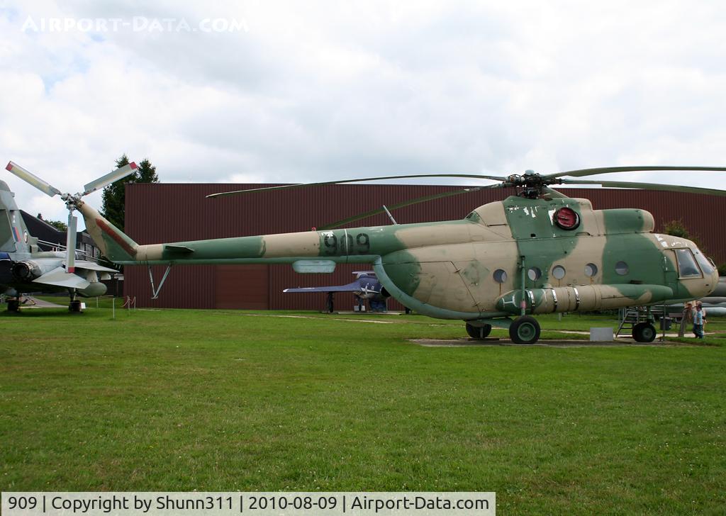 909, 1974 Mil Mi-8T Hip C/N 10525, Preserved @ Hermeskeil Museum...