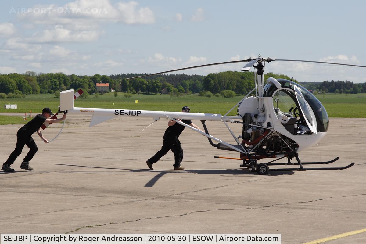 SE-JBP, 2006 Schweizer 269C-1 C/N 0247, Damaged in accident at Jönköping airport 29 June 2010