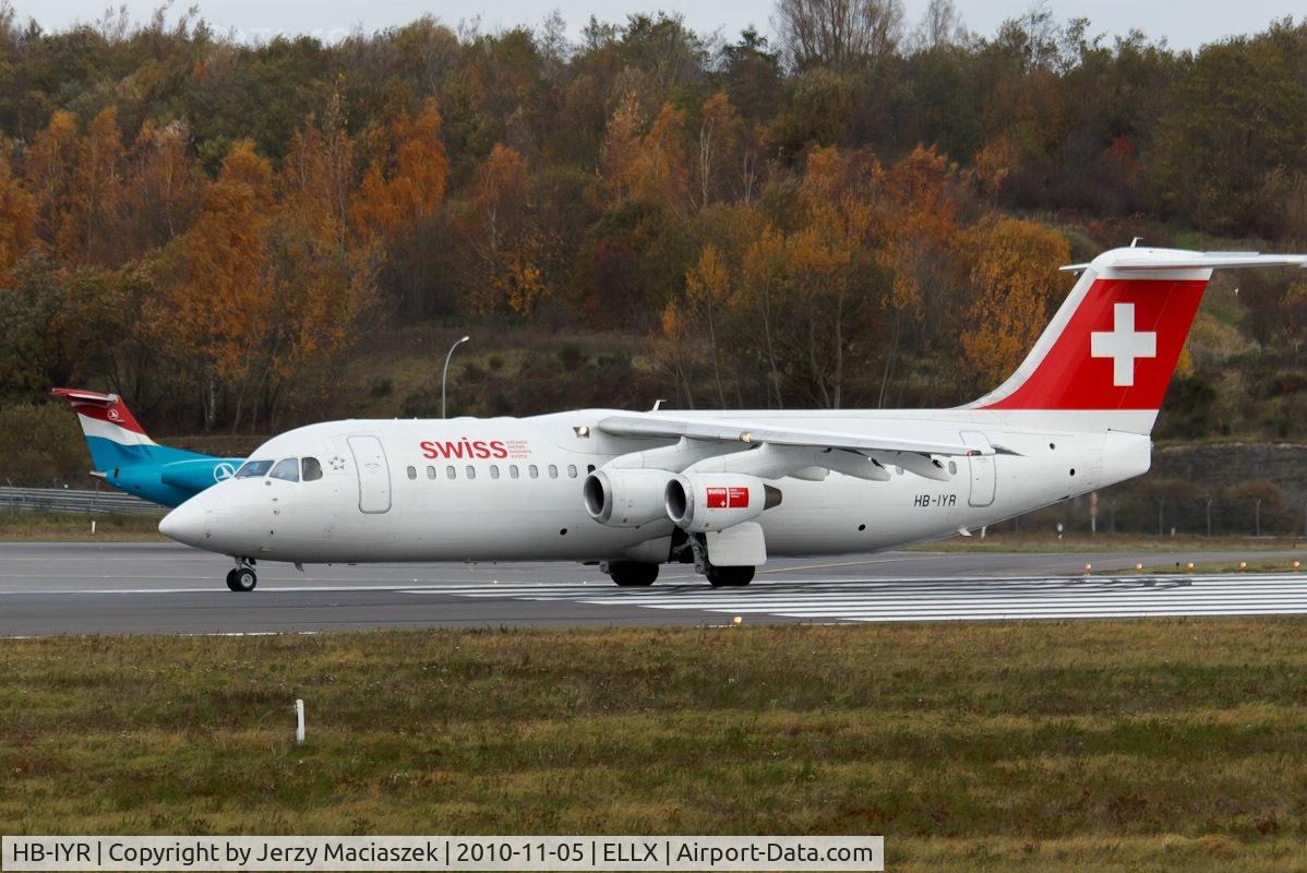 HB-IYR, 2001 British Aerospace Avro 146-RJ100 C/N E3382, HB-IYR