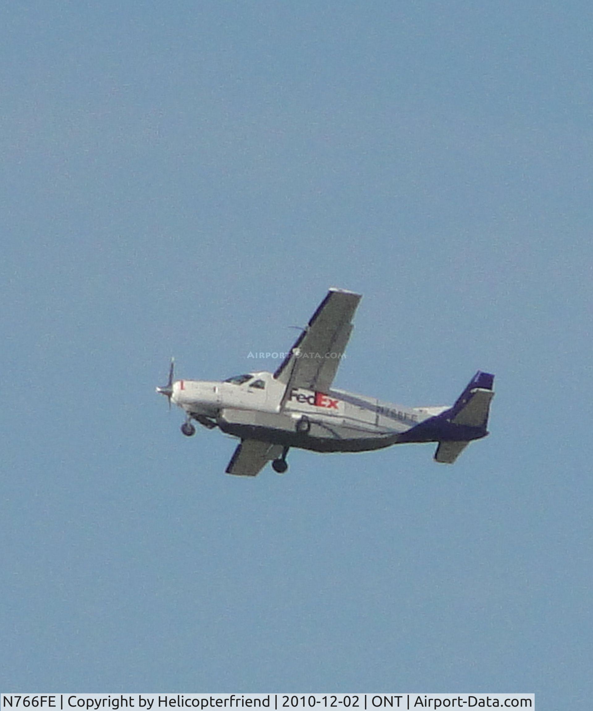 N766FE, 1991 Cessna 208B C/N 208B0260, Was allowed to take off from runway 8R with a southward turn after lift off