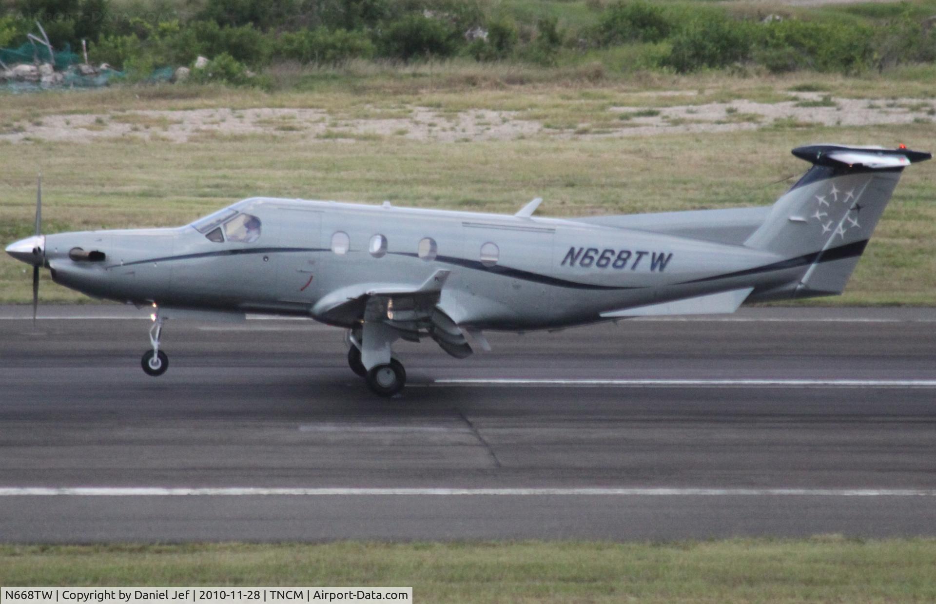 N668TW, 2000 Pilatus PC-12/45 C/N 326, Good speed N668TW landing at TNCM