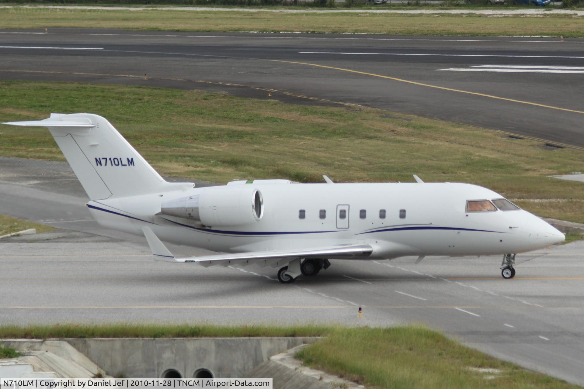 N710LM, Canadair Challenger 601-3A (CL-600-2B16) C/N 5037, N710LM taxing to the holding point A