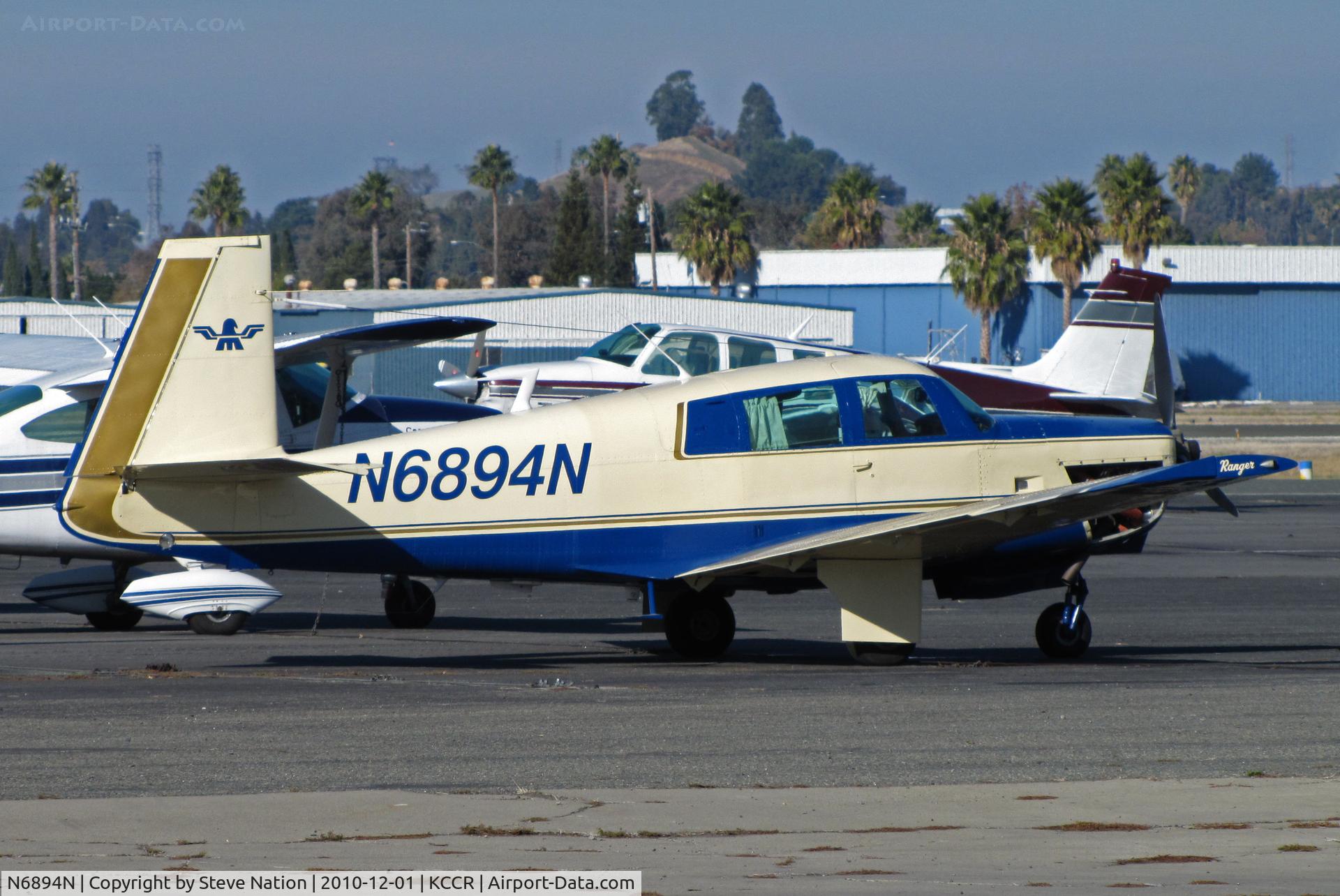 N6894N, 1968 Mooney M20C Ranger C/N 680164, 1968 Mooney M20C in for maintenance with Sterling Aviation @ Buchanan Field, Concord, CA