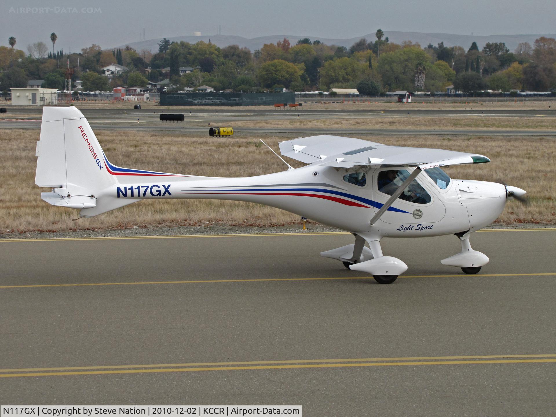N117GX, Remos GX C/N 302, Locally-based Remos GX taxis for RWY 32R @ Buchanan Field, Concord, CA